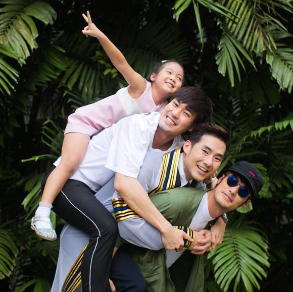 ภัทร ฉัตรบริรักษ์ รับปริญญา