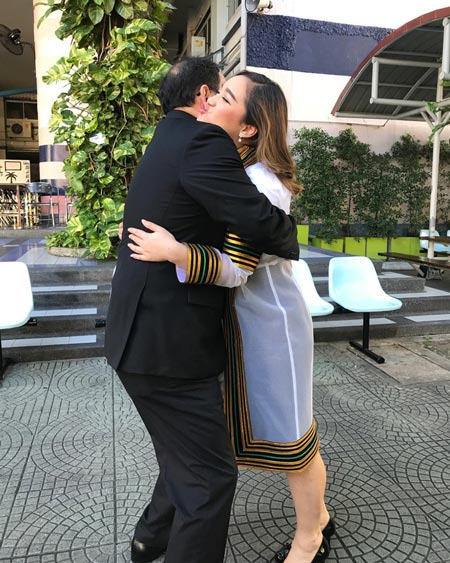 หมอพลอย ลูกสาว ดี้ ปัทมา