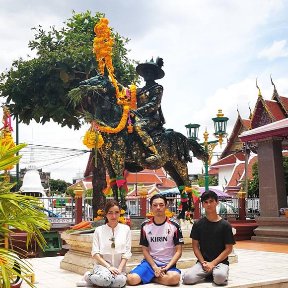 นิโคล ศรราม