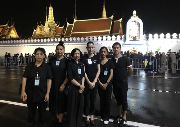 อุ๋ม อาภาศิริ