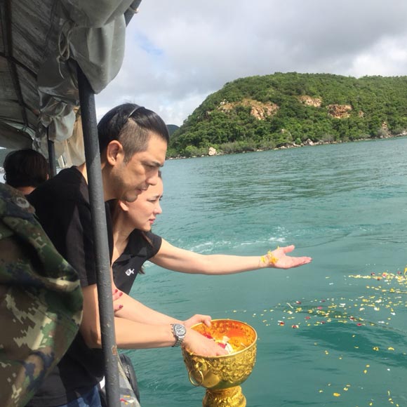 หนุ่ม ศรราม ลอยอังคารป๋า เดียร์ ชุมพร