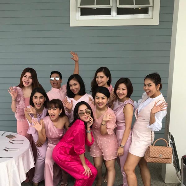 ชาคริต แย้มนาม แอน ภัททิรา