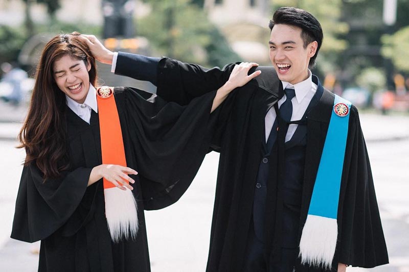 โอบ โอบนิธิ