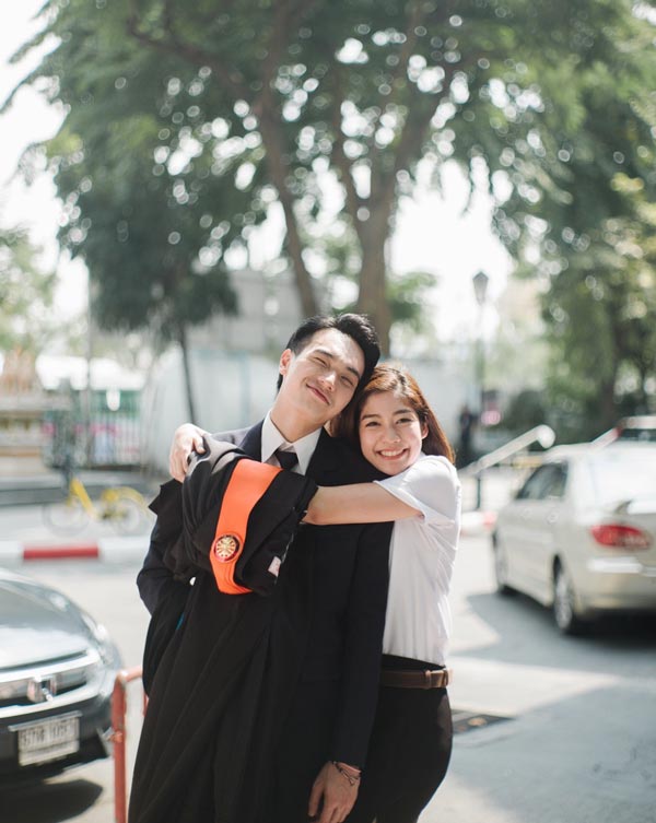 โอบ โอบนิธิ