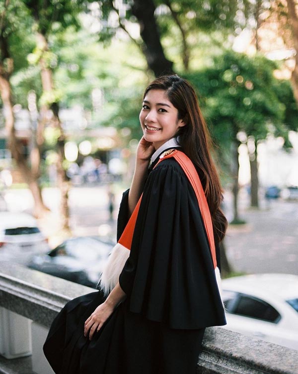 โอบ โอบนิธิ