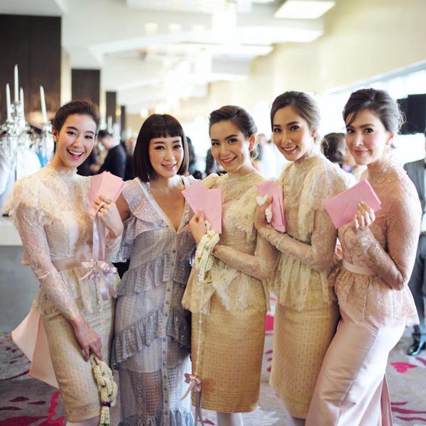 งานหมั้น มาร์กี้ ป๊อก