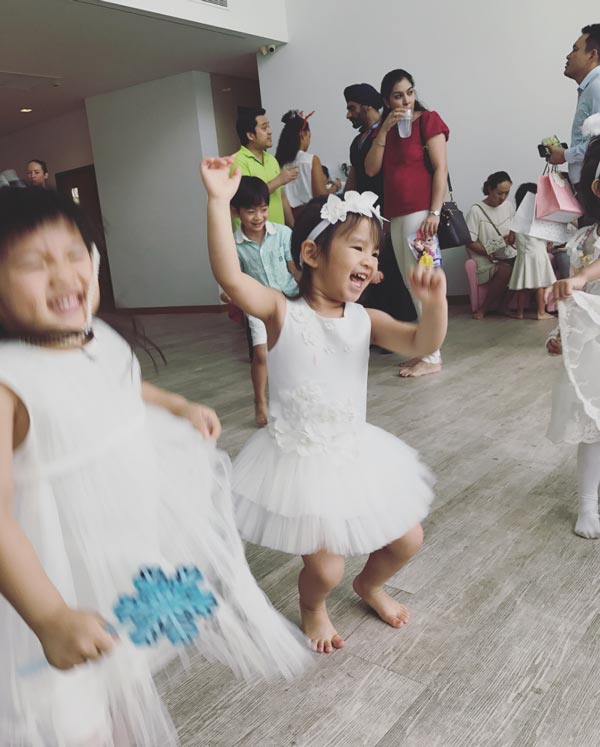 แอฟ สงกรานต์ น้องปีใหม่