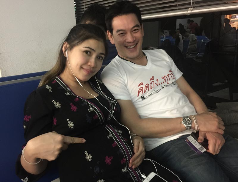 ชาคริต แย้มนาม แอน ภัททิรา