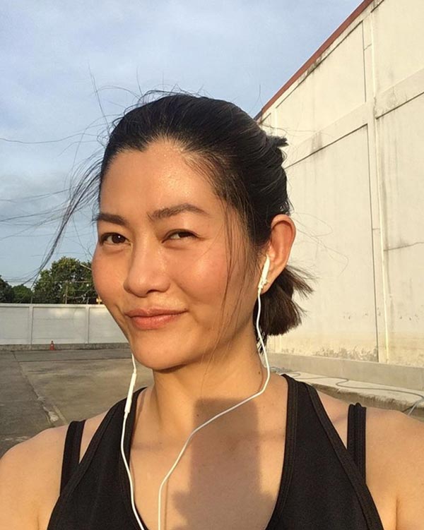 สู่ขวัญ บูลกุล