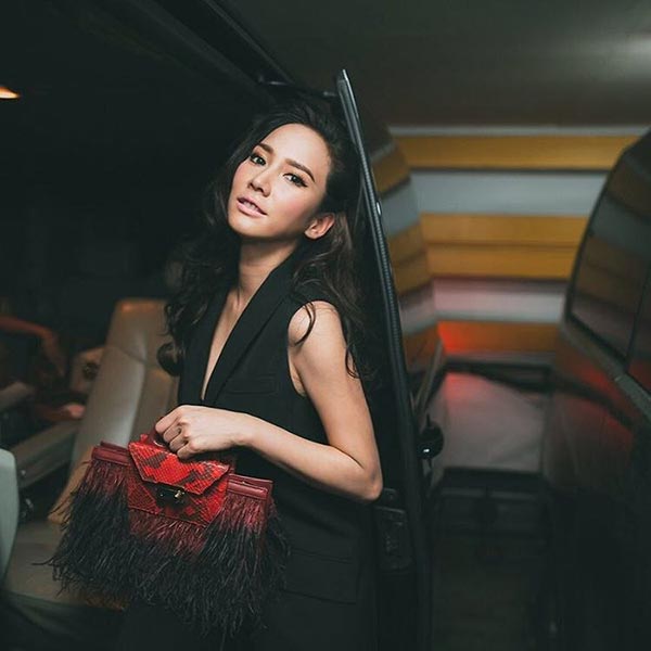 อั้ม พัชราภา จิ้ม ชวนชื่น