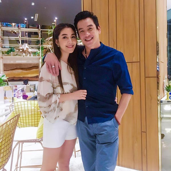 วุ้นเส้น ชาคริต