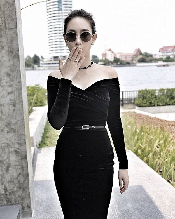 มิน พีชญา