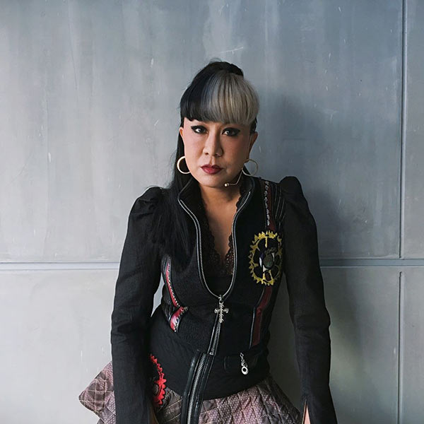 ครูอ้วน มณีนุช 