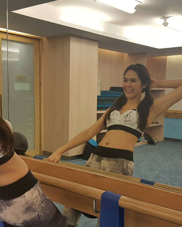 ชมพู่ อารยา