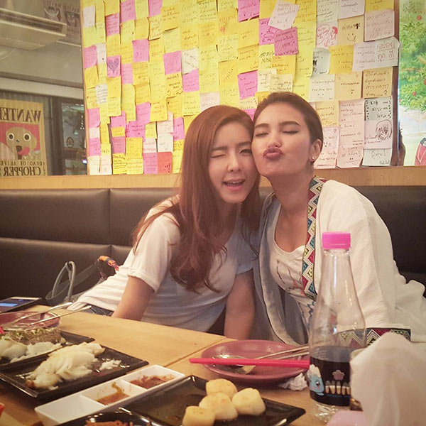 ชมพู่ ก่อนบ่าย จียอน