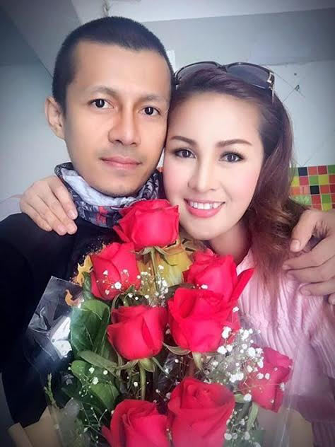 หญิงลี ศรีจุมพล