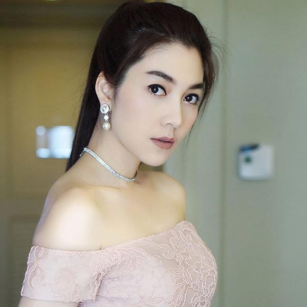 วุ้นเส้น ชาคริต