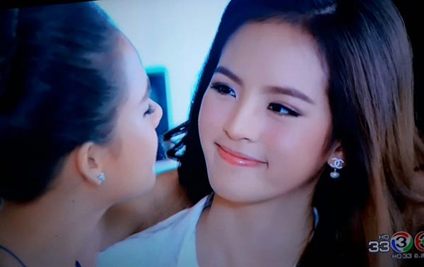 คลื่นชีวิต ญาญ่า อุรัสยา ณิชา ณัฏฐณิชา