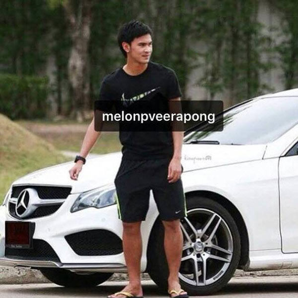 แบ็ค อาทิตย์ 