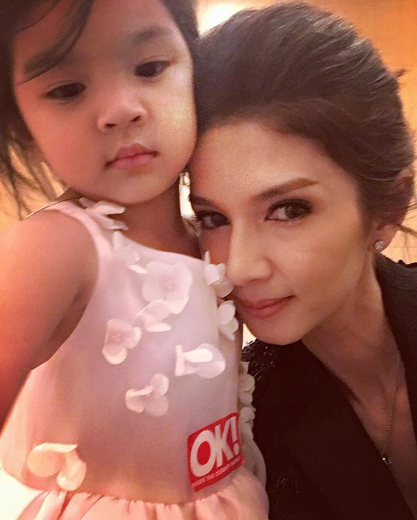 โบว์ แวนด้า 