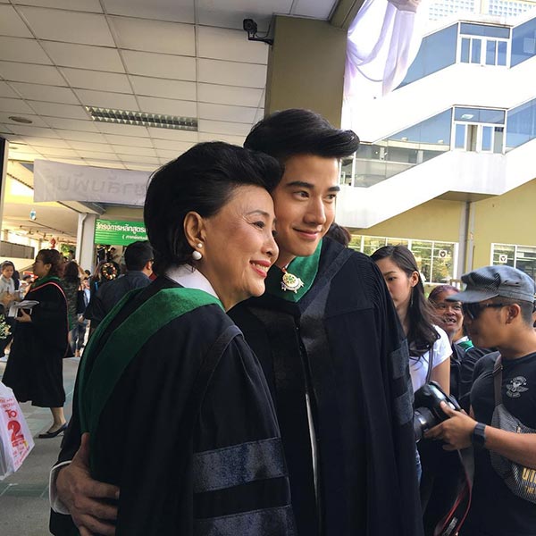 มาริโอ้ เมาเร่อ