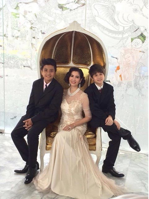 หมิว ก้อง