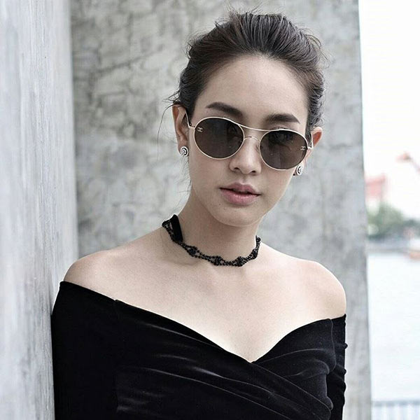 มิน พีชญา