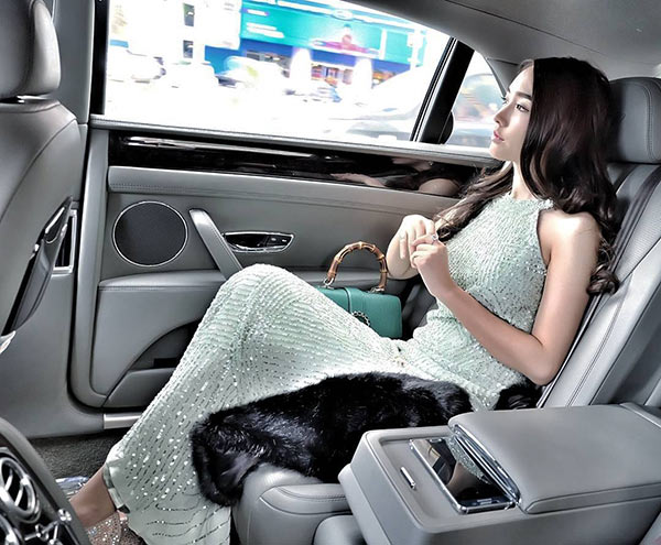 มิน พีชญา