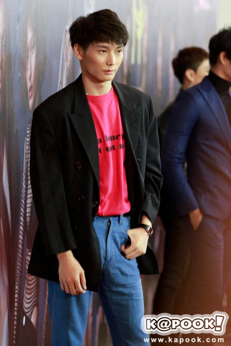 ดาราไทย นายแบบเกาหลี งาน HIVE SALON