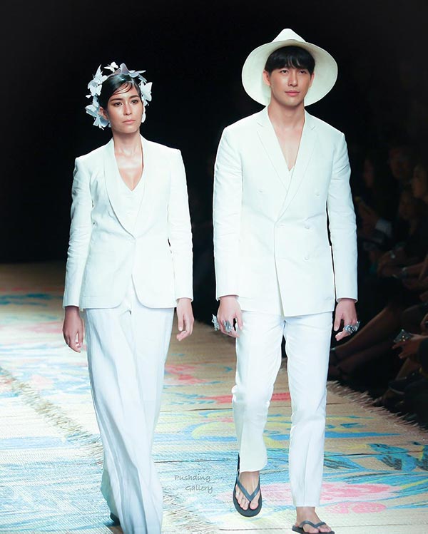 ดาราเดินแบบ