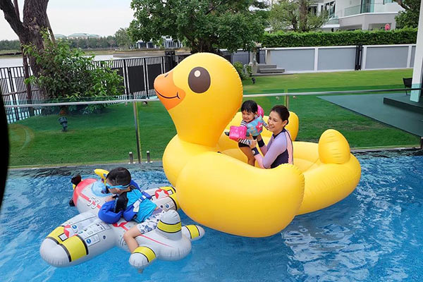 เอ๋ พรทิพย์