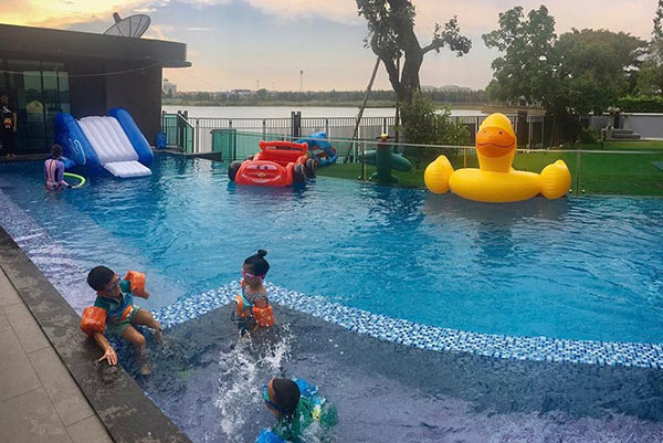 เอ๋ พรทิพย์