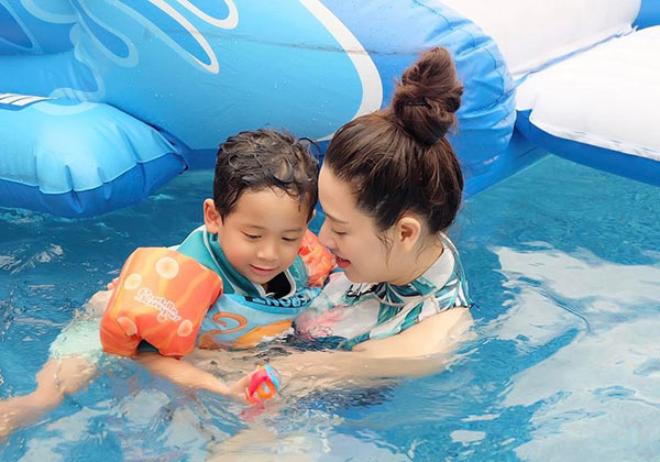 เอ๋ พรทิพย์