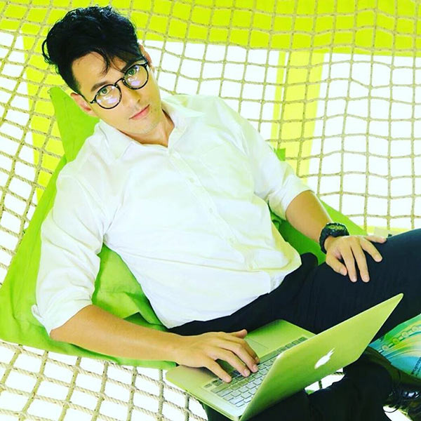 สิริ เลิก เจสัน ยัง 