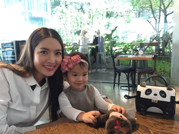 น้องปีใหม่ ลูกสาวแอฟ ทักษอร