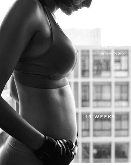 ชมพู่ อารยา