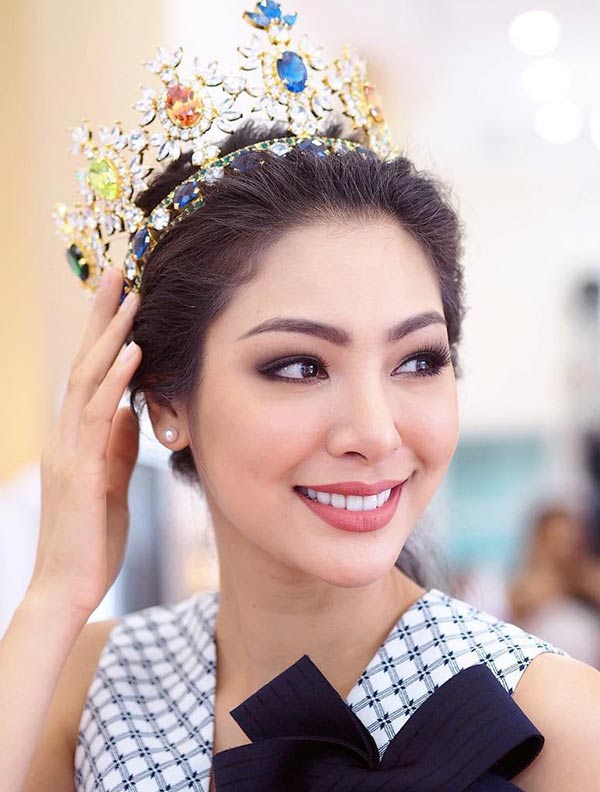 น้ำตาล ชลิตา ฝ้าย สุภาภรณ์ 