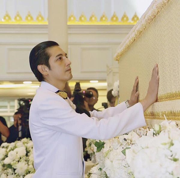 หนุ่ม ศรราม