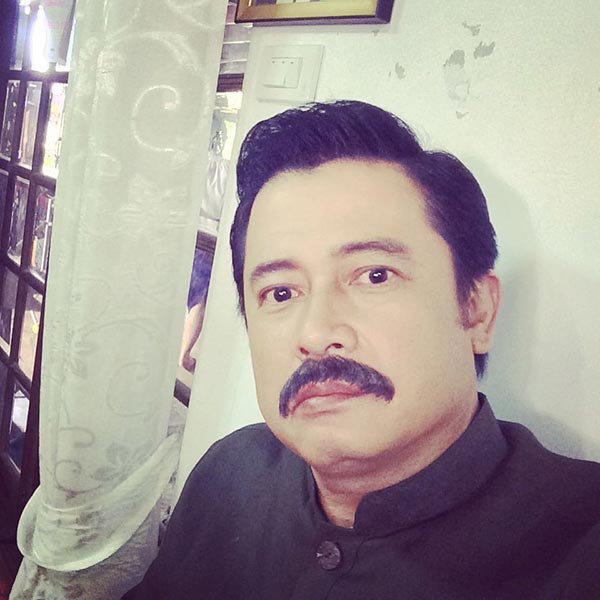 หนุ่ม สันติสุข