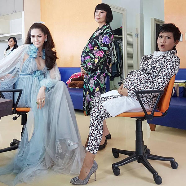 กาละแมร์ ชมพู่ อารยา