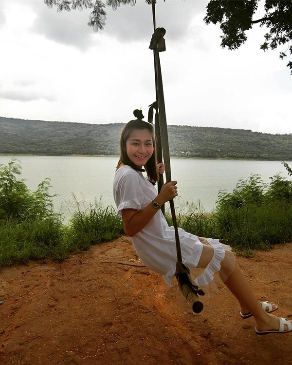 เอ็ม บุษราคัม