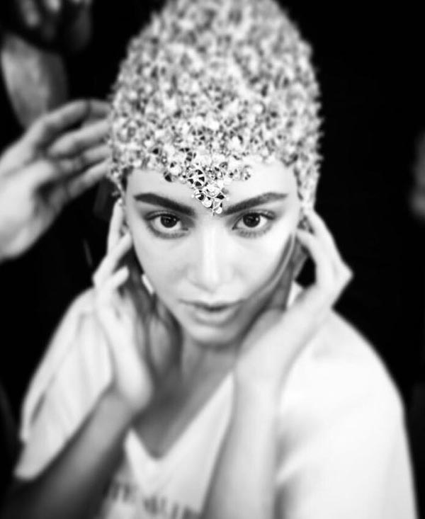 ใหม่ ดาวิกา