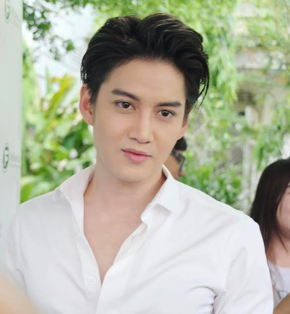 กอล์ฟ ขวัญ