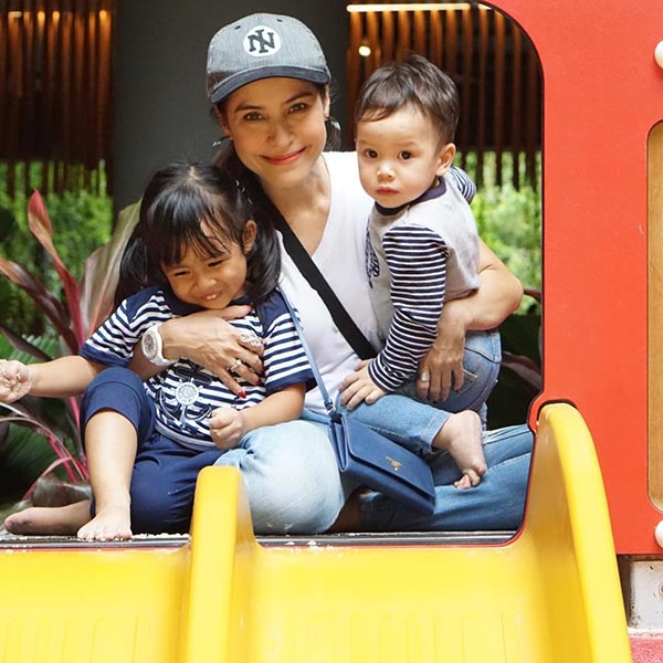 ตุ๊กตุ่น รจเลข