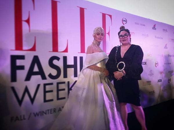 ใหม่ ดาวิกา