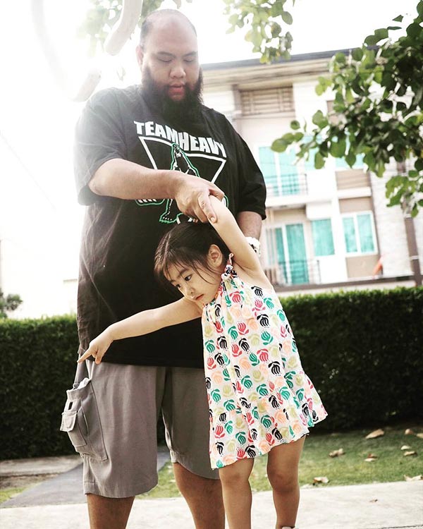 กอล์ฟ ฟักกลิ้ง ฮีโร่ น้องชูใจ