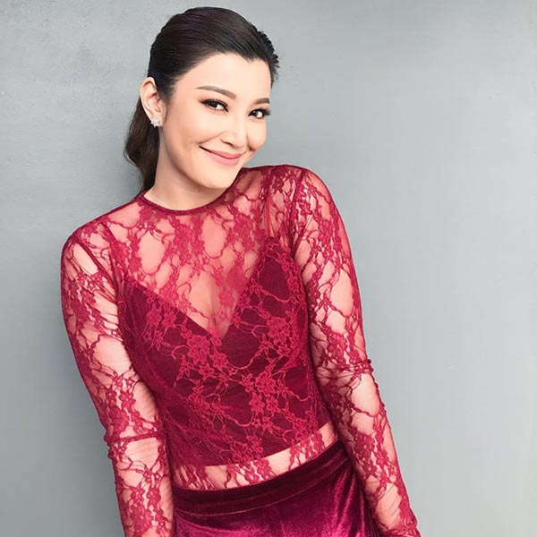 เอมมี่ มรกต