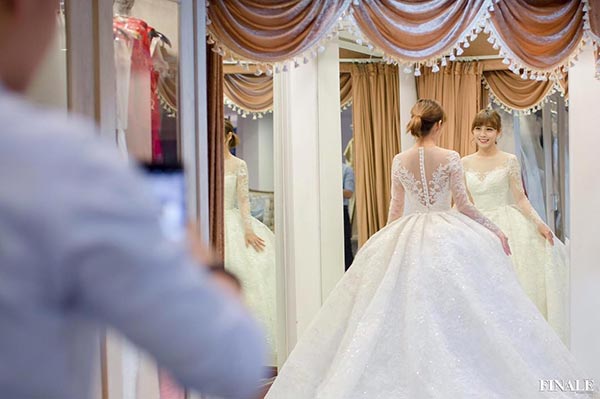 ฟลุค จิระ แอปเปิ้ล สีสะเหงียน