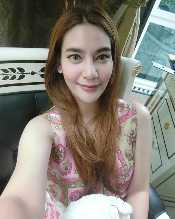 ตาล ลีโอเกิร์ล