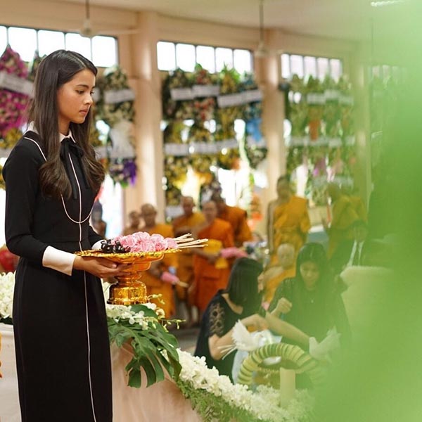 อั้ม พัชราภา ญาญ่า อุรัสยา